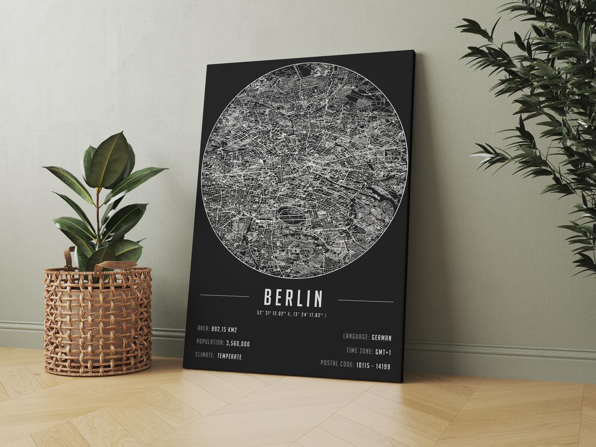 Berlin temalı kanvas tablo, 50x70 cm, siyah beyaz, ahşap çerçeveli, modern minimalist duvar dekorasyonu için ideal tasarım