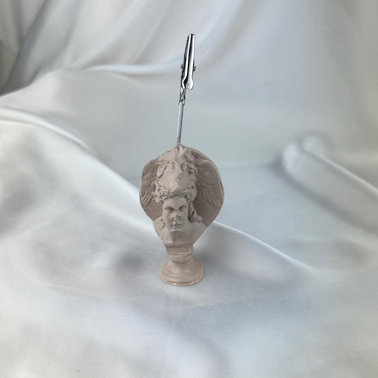 Krem Perseus Heykel Not Tutucu