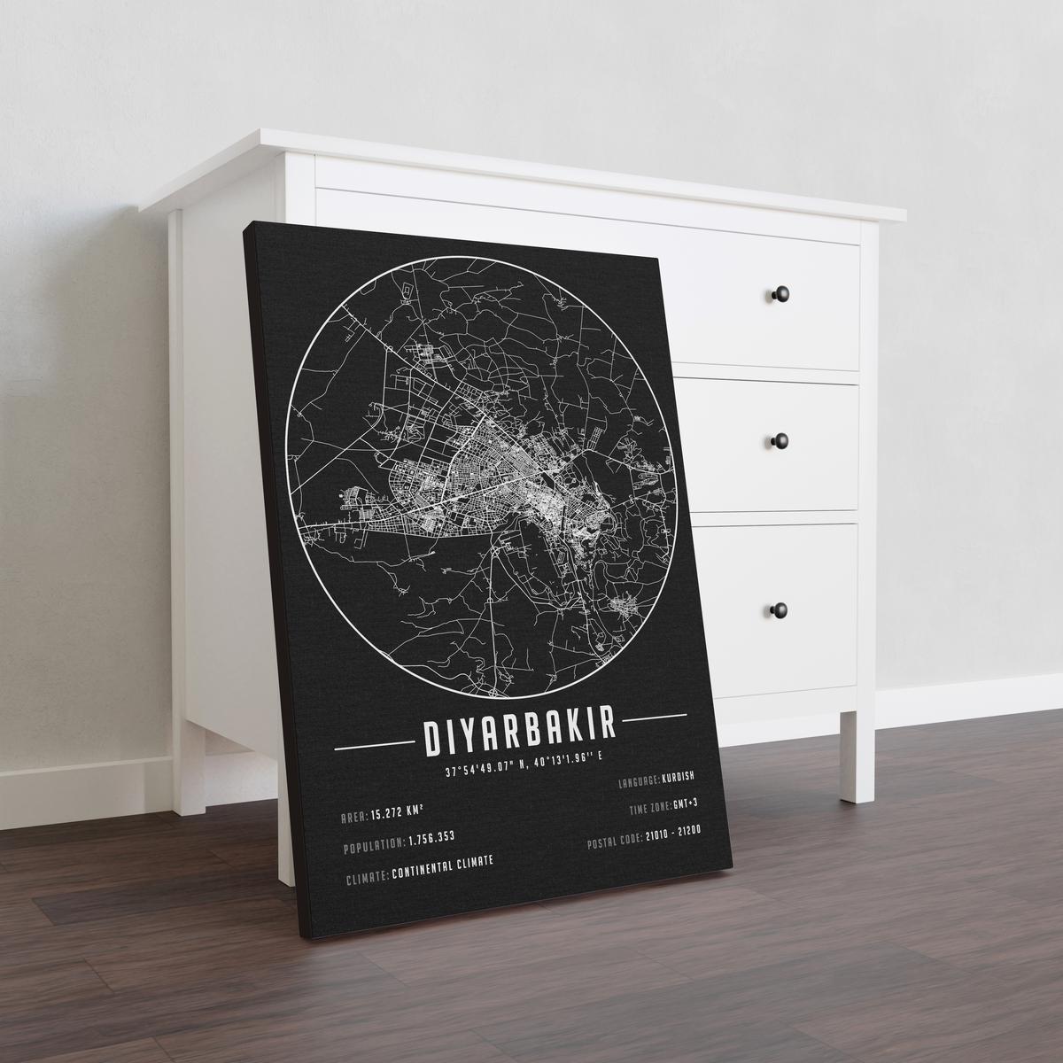 Diyarbakır temalı kanvas tablo, 50x70 cm, siyah beyaz, ahşap çerçeveli modern minimalist duvar dekorasyonu için ideal tasarım