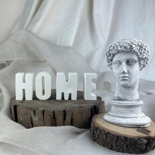 Gri Eskitme Hermes 13 cm Büst ve " H O M E " Yazısı Beton Dekoratif Obje